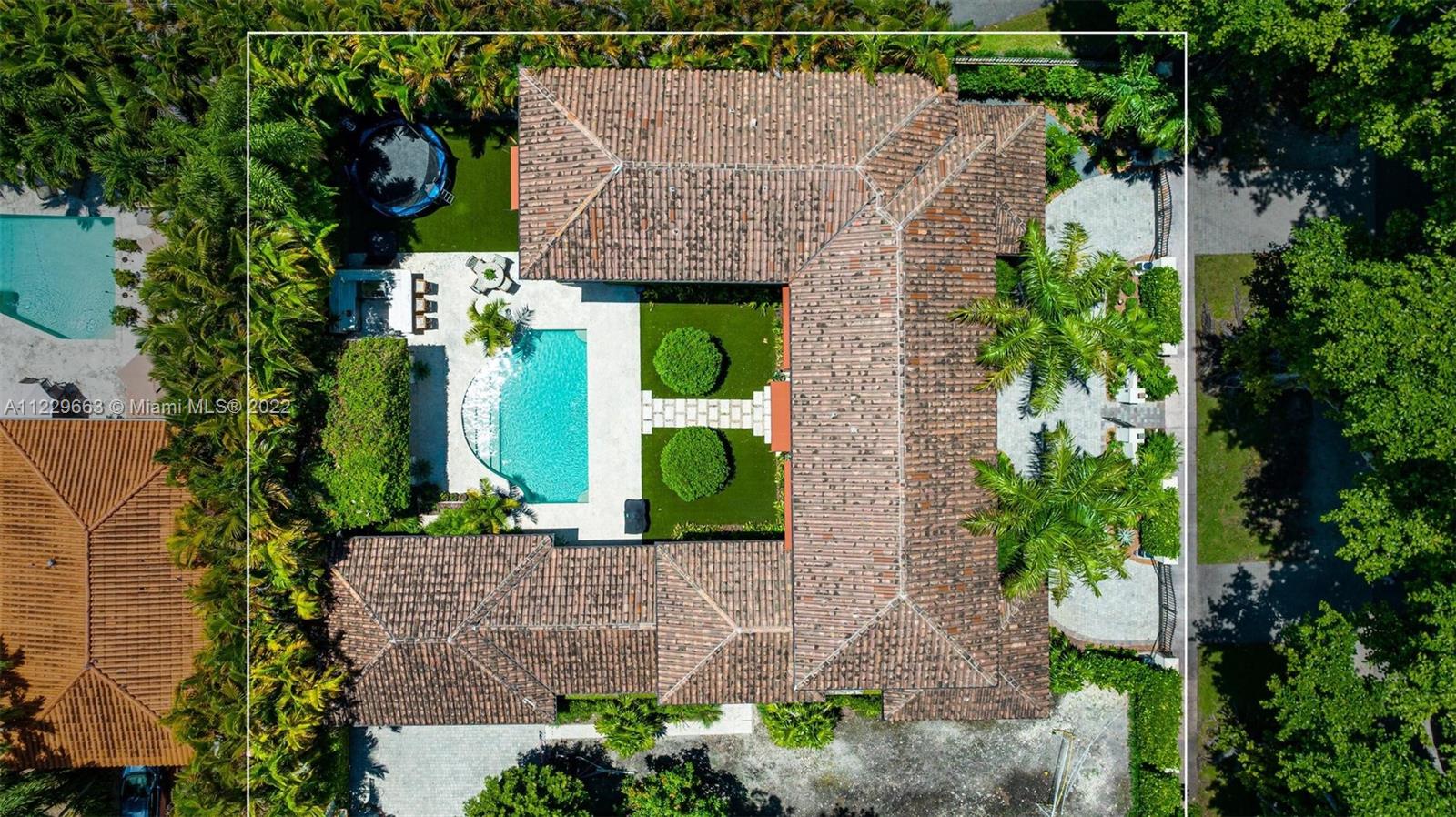 CORAL GABLE COUNTRY CLUB - Residential