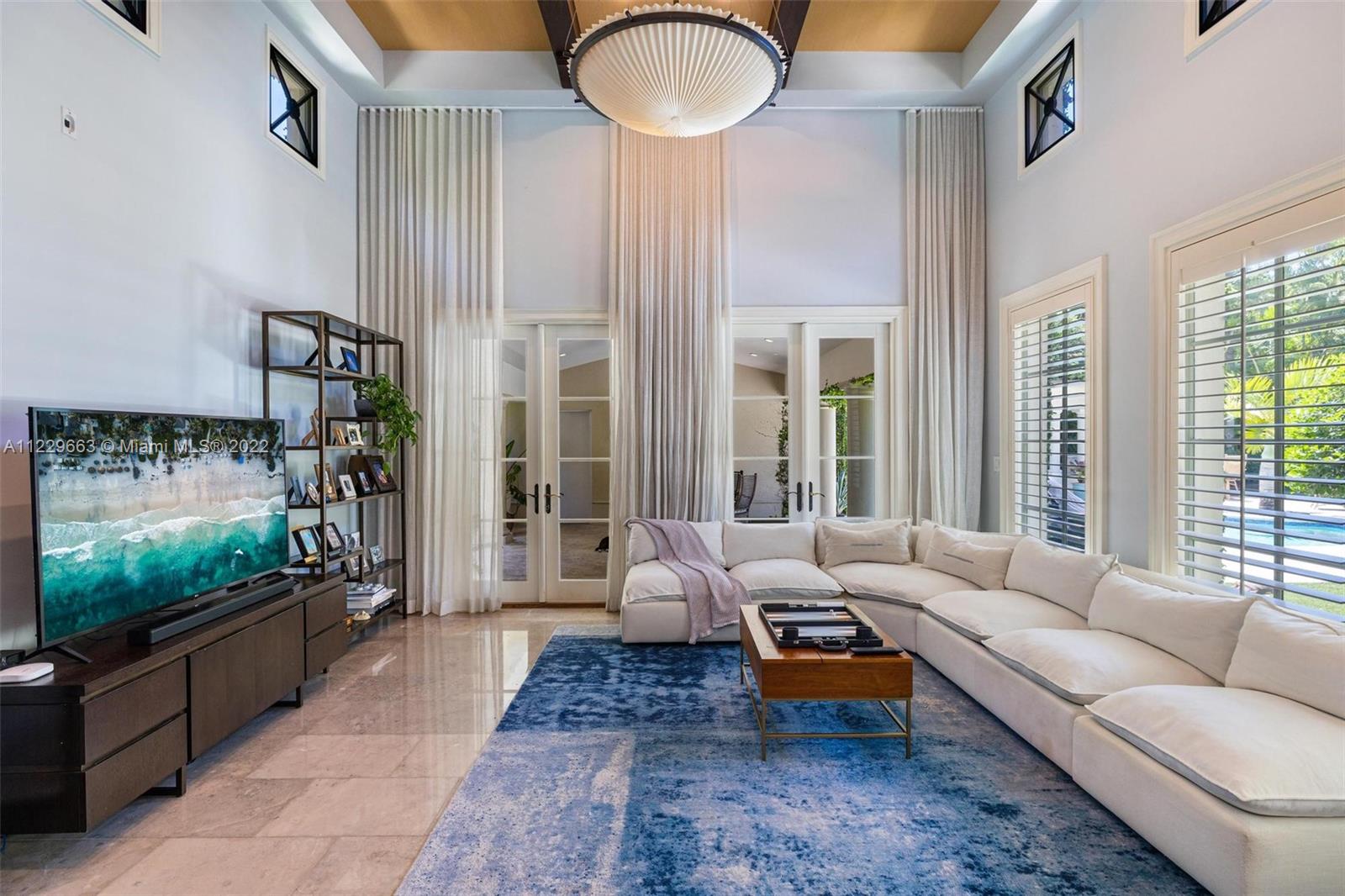 CORAL GABLE COUNTRY CLUB - Residential