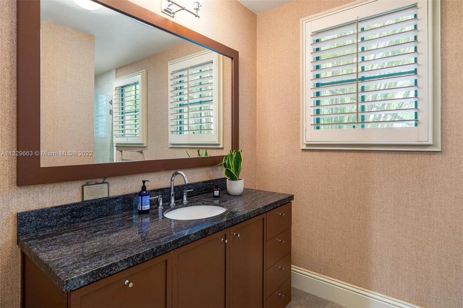 CORAL GABLE COUNTRY CLUB - Residential