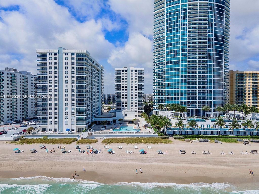 Photo of 2751 S Ocean Dr #1706S, Hollywood, FL 33019 (MLS # A12007934)