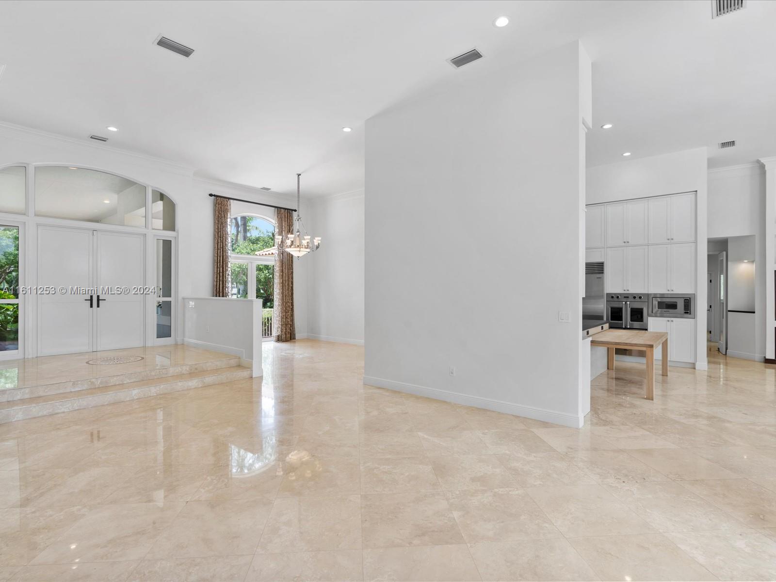 YORK-HAUS SUB - Residential