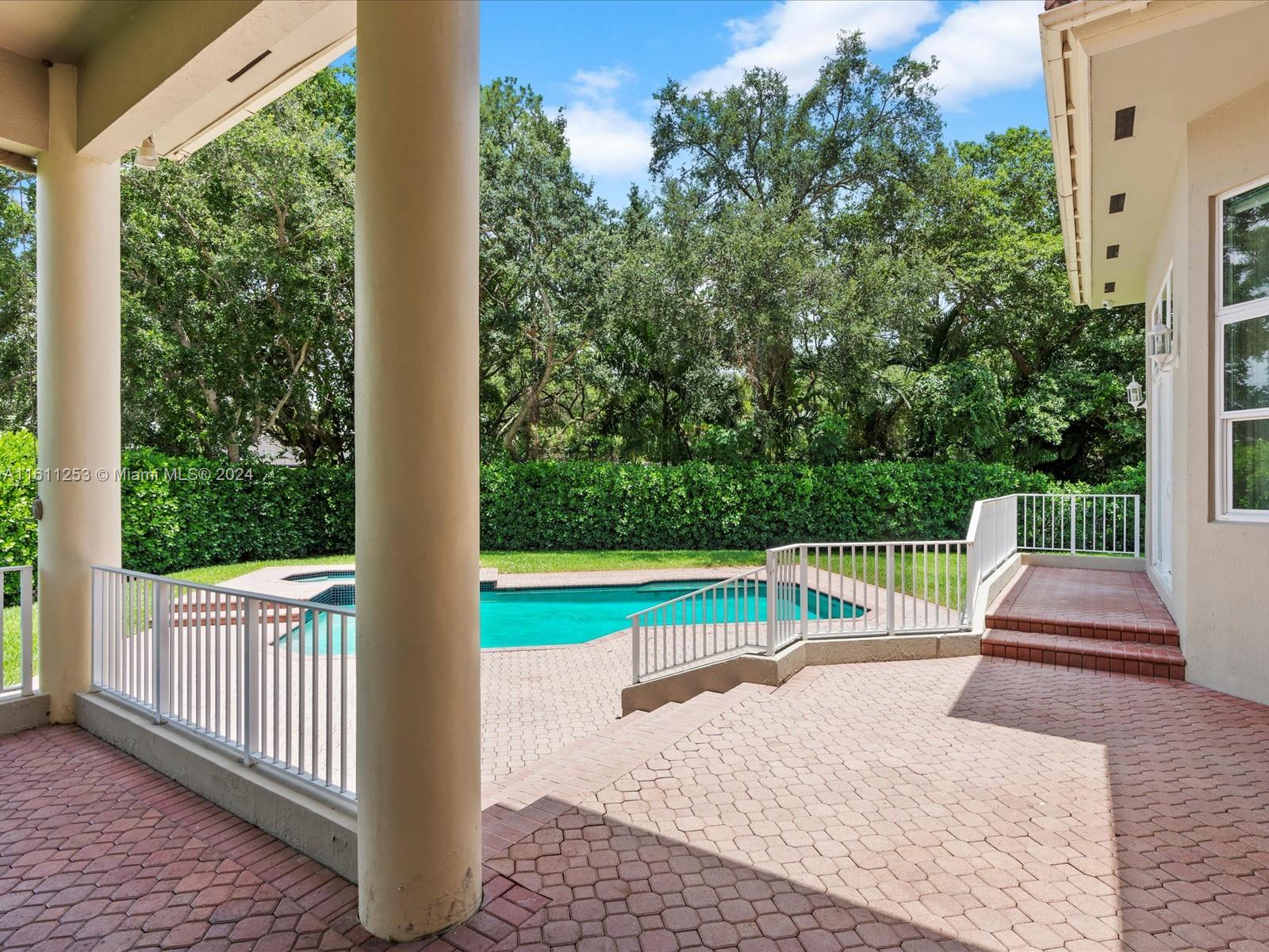 YORK-HAUS SUB - Residential