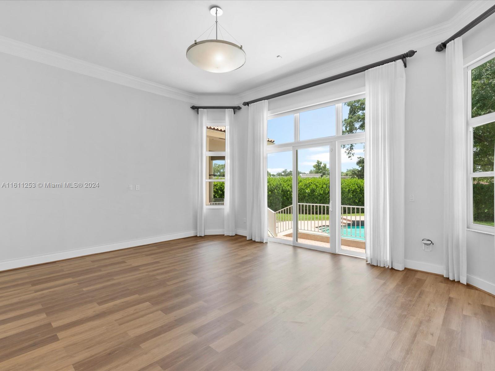 YORK-HAUS SUB - Residential