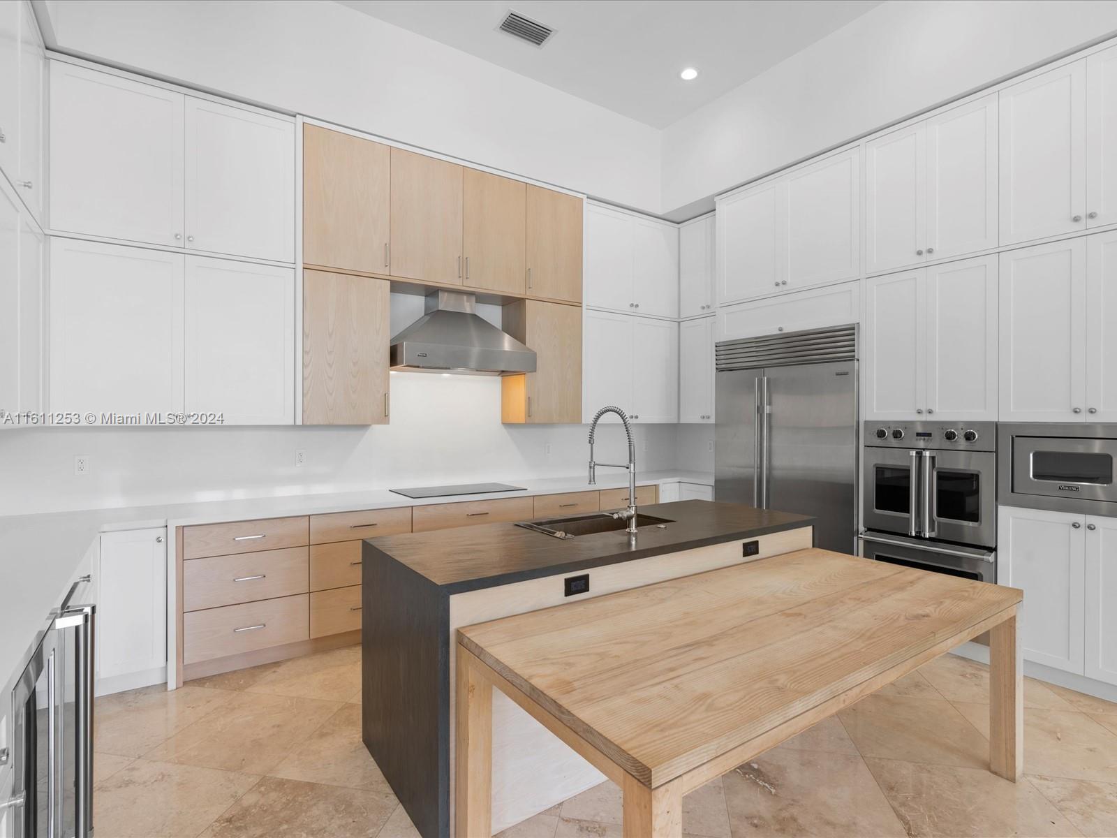 YORK-HAUS SUB - Residential