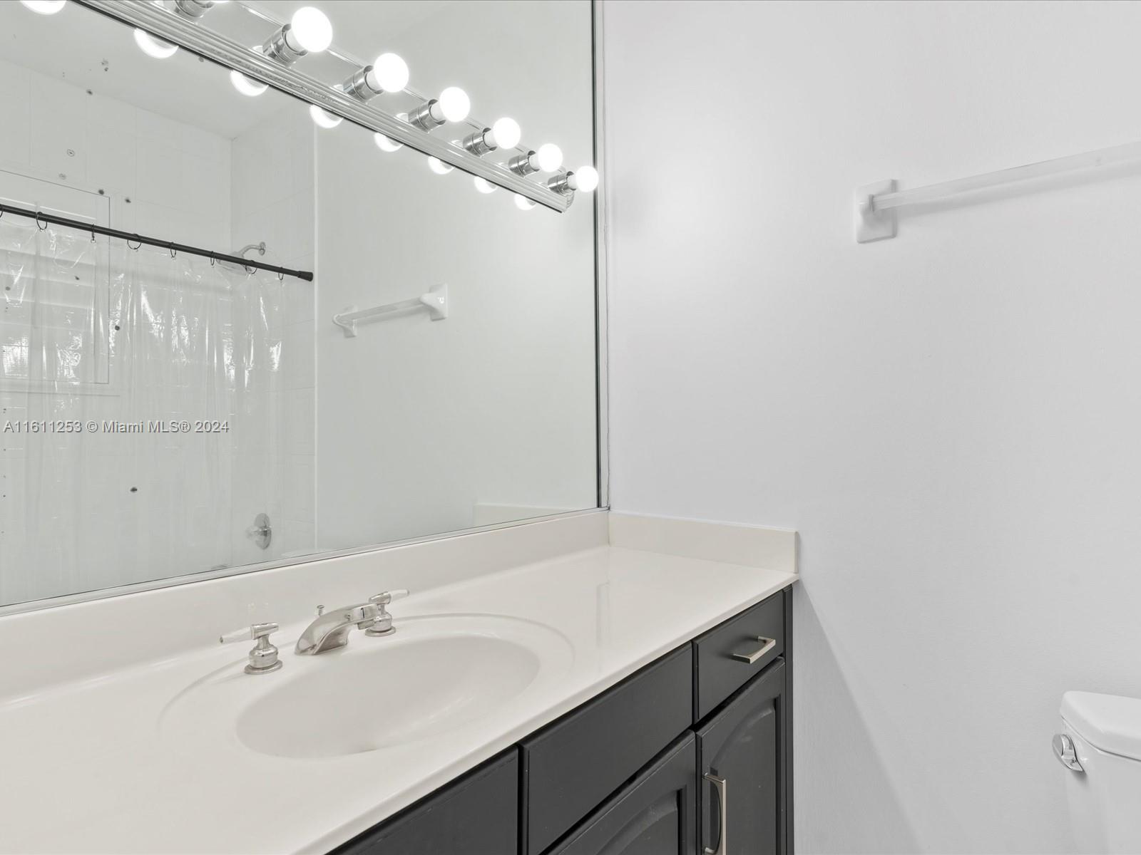 YORK-HAUS SUB - Residential