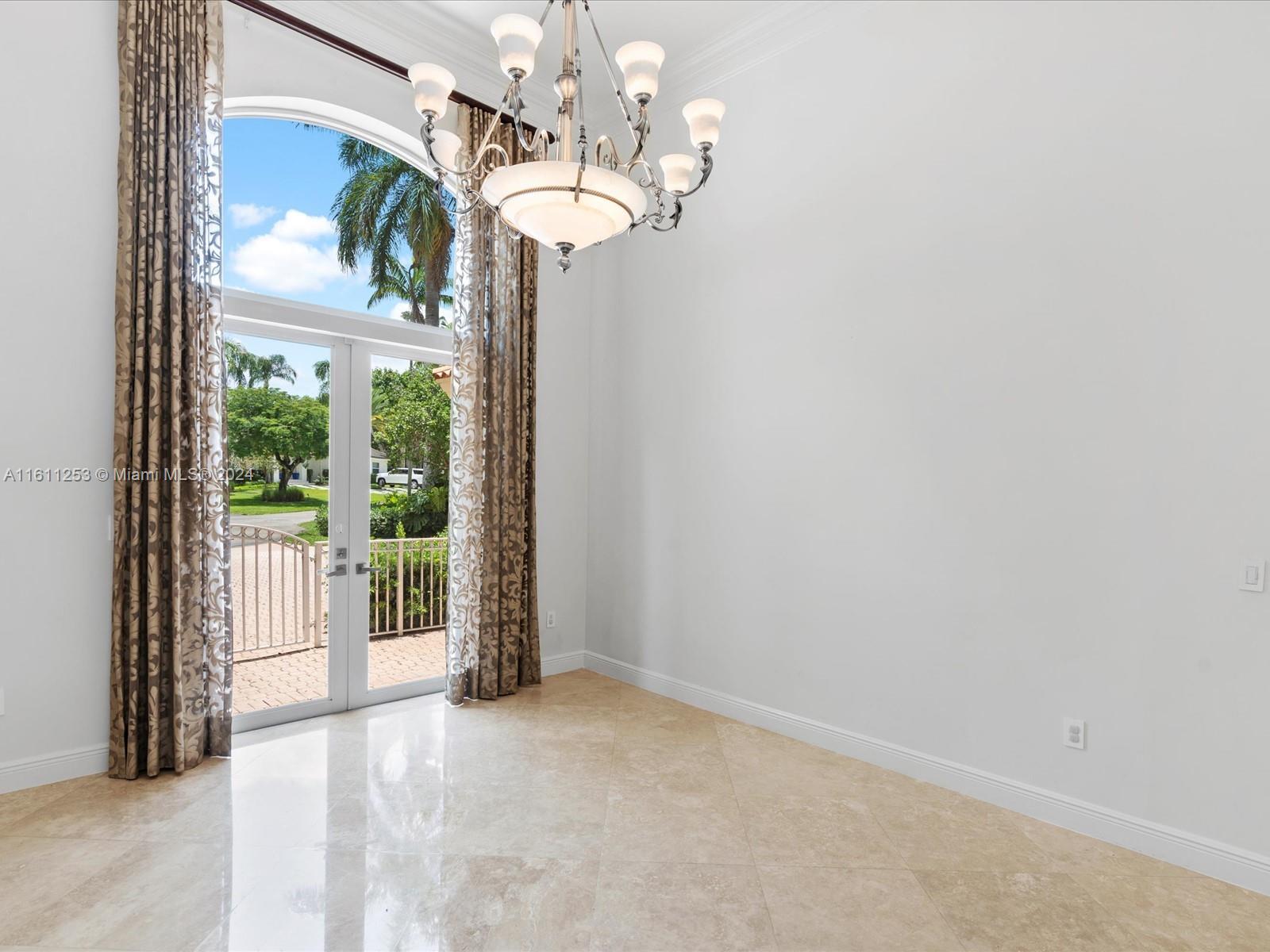 YORK-HAUS SUB - Residential