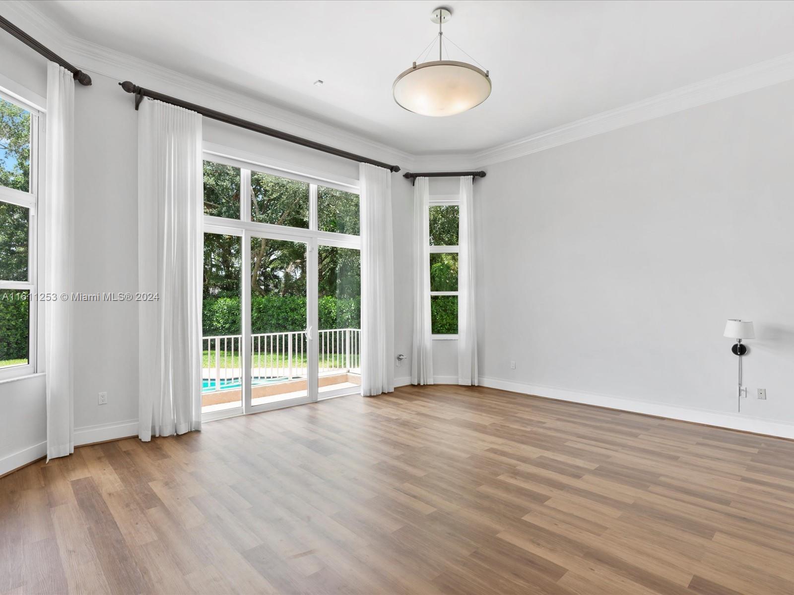 YORK-HAUS SUB - Residential