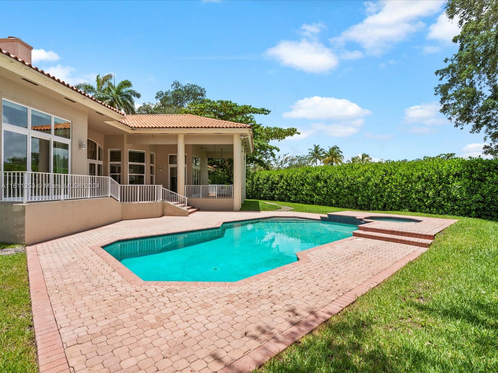 YORK-HAUS SUB - Residential