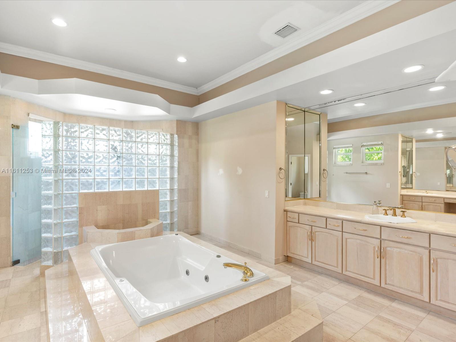 YORK-HAUS SUB - Residential