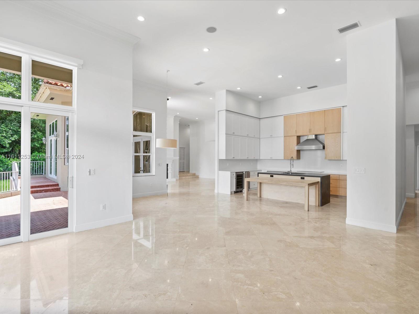 YORK-HAUS SUB - Residential