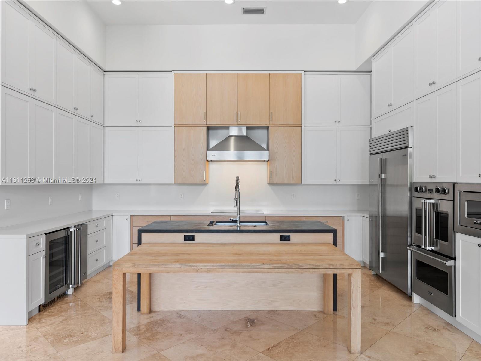 YORK-HAUS SUB - Residential