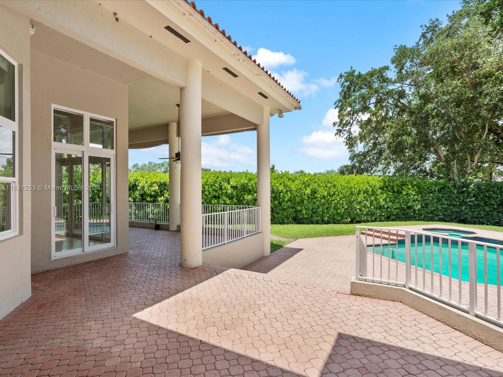 YORK-HAUS SUB - Residential