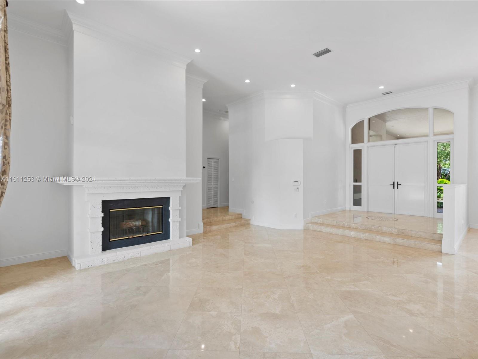 YORK-HAUS SUB - Residential