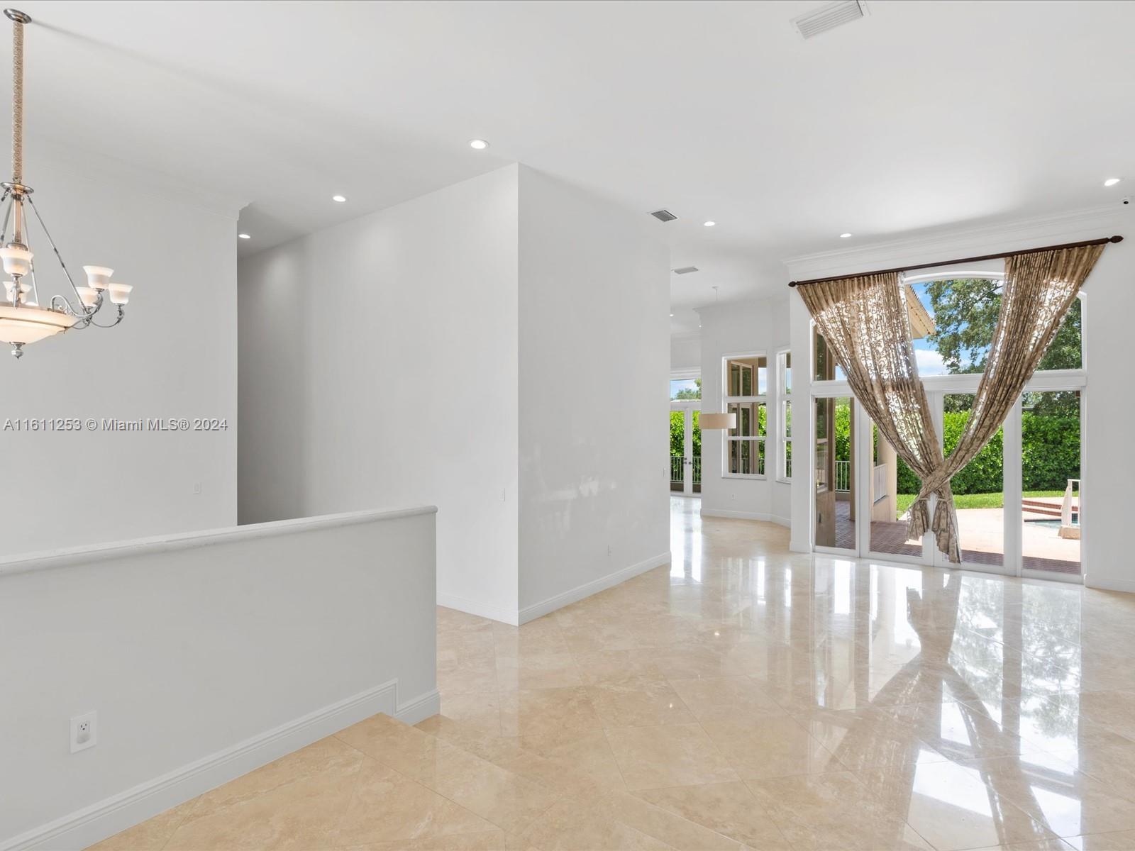 YORK-HAUS SUB - Residential