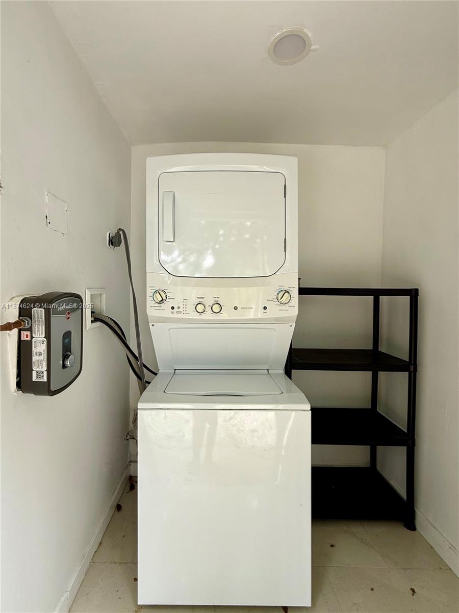 Lauderdale Park - Residential Lease