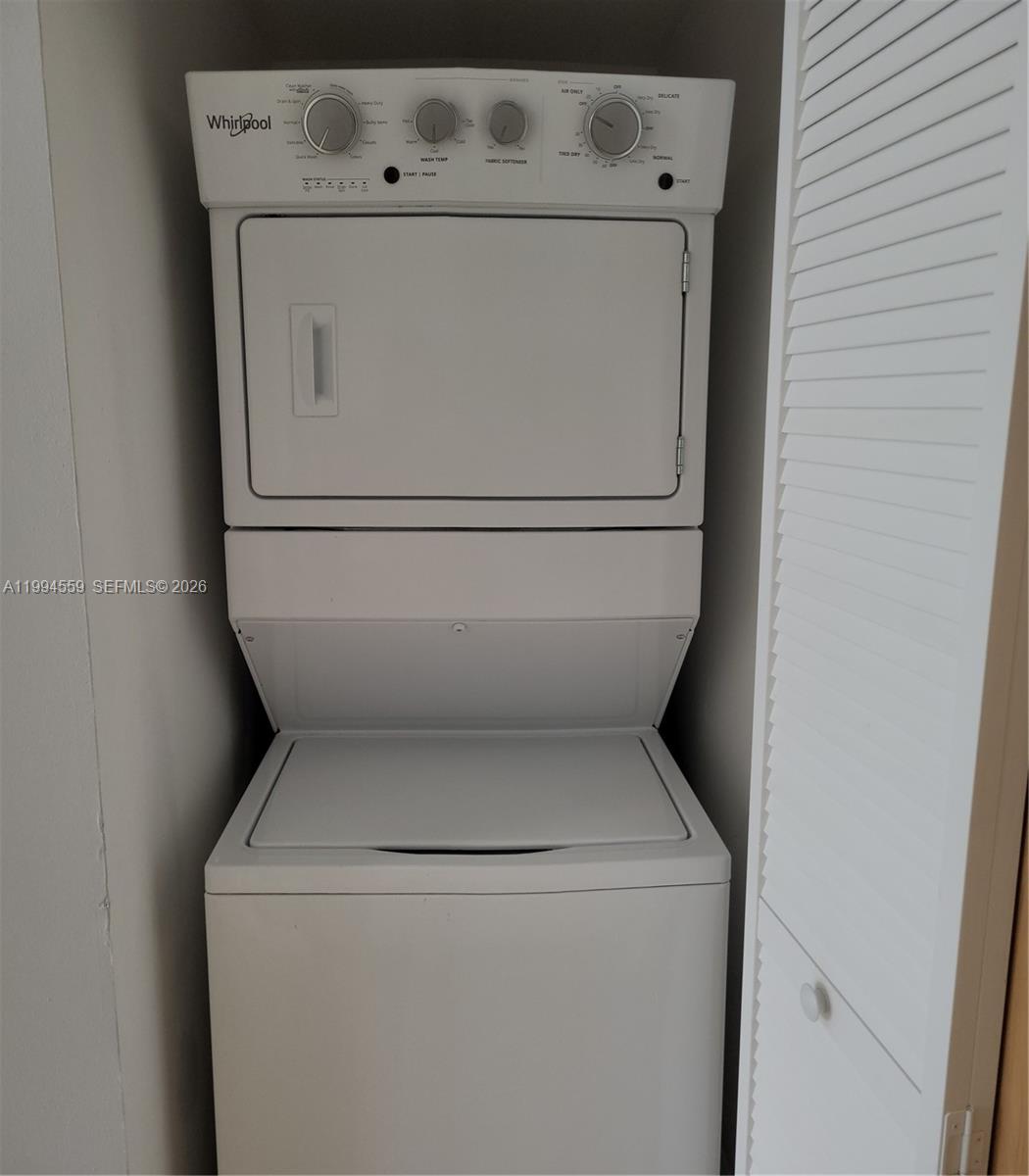 WIND CONDO - Residential