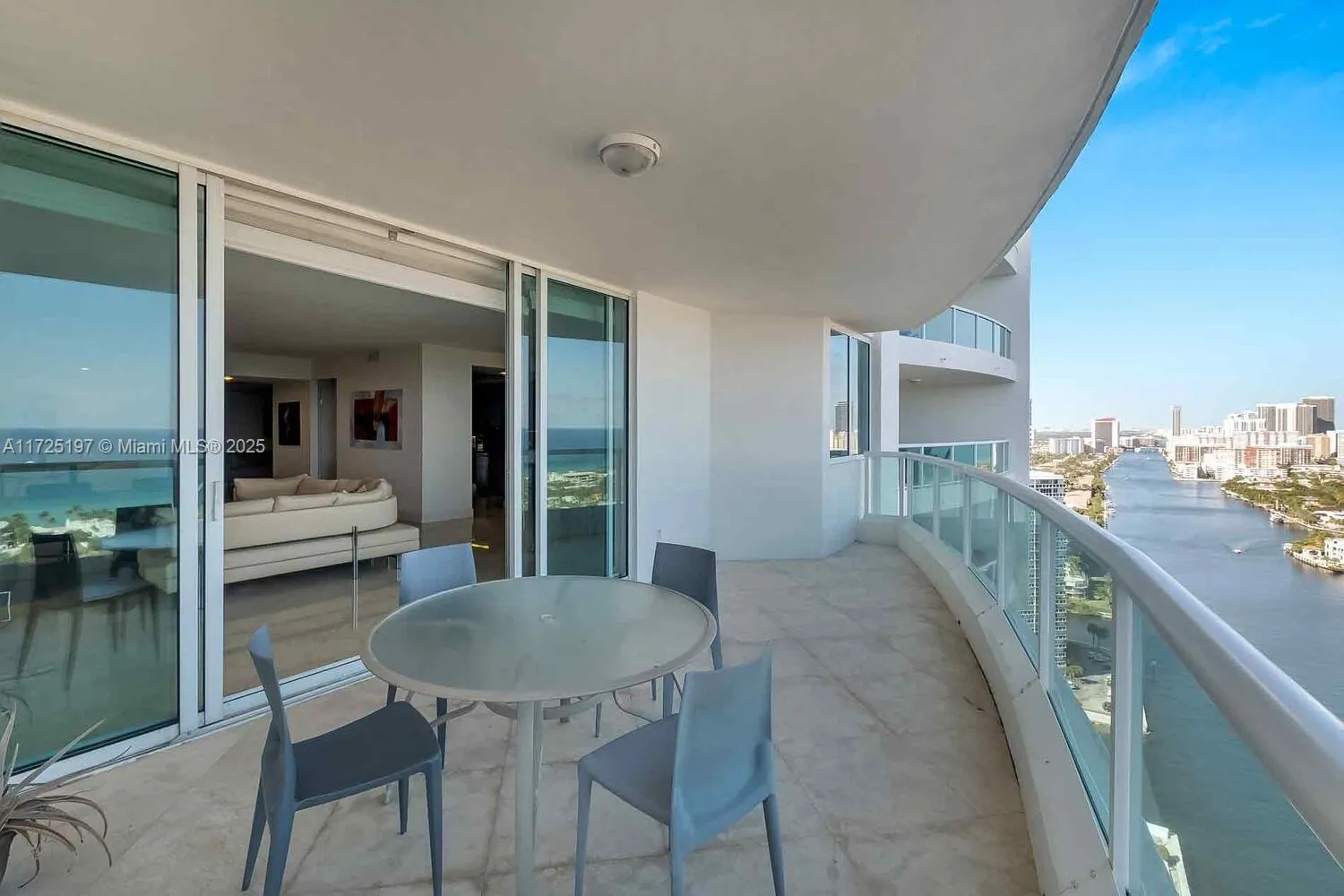 Aventura, Florida 33180, United States, 3 Bedrooms Bedrooms, ,4 BathroomsBathrooms,Residential,Active,18402