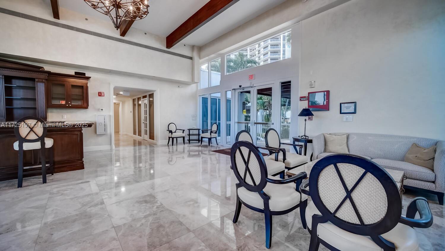 HAMPTONS SOUTH CONDO - Residential