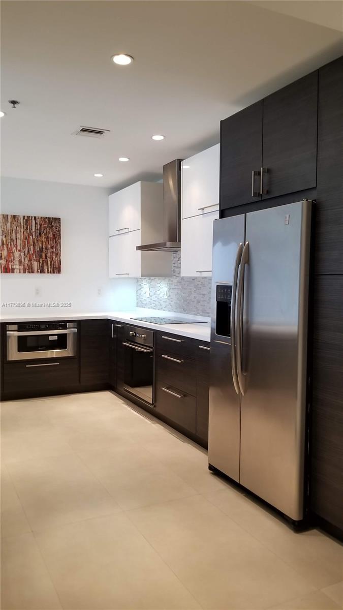 251 Crandon Blvd 1033