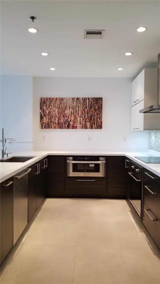 251 Crandon Blvd 1033