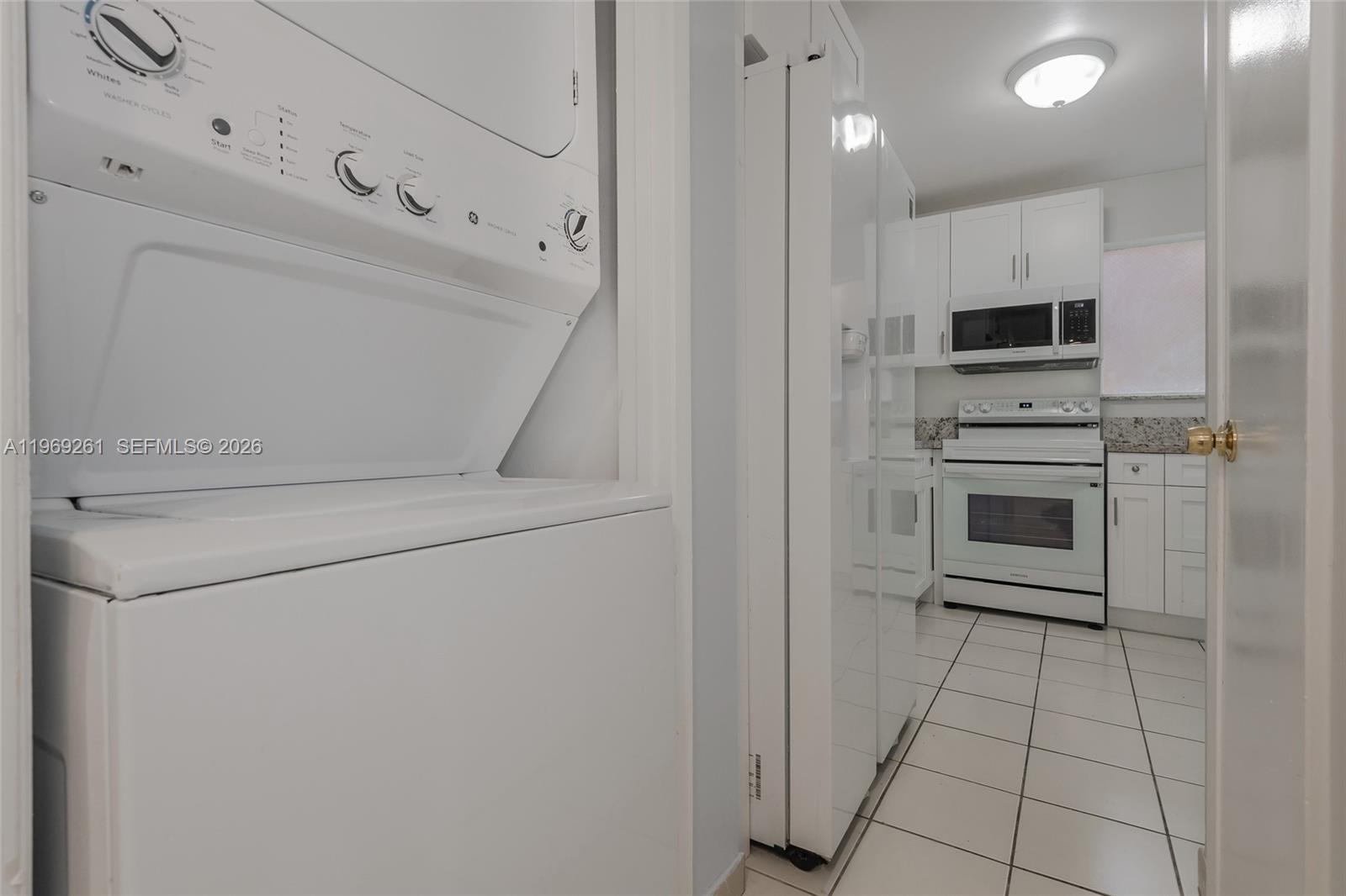 PARKSIDE NO 2 CONDO - BLD - Residential Lease