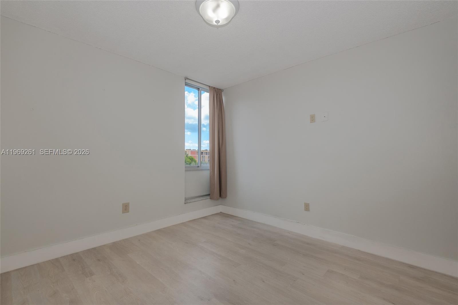 PARKSIDE NO 2 CONDO - BLD - Residential Lease