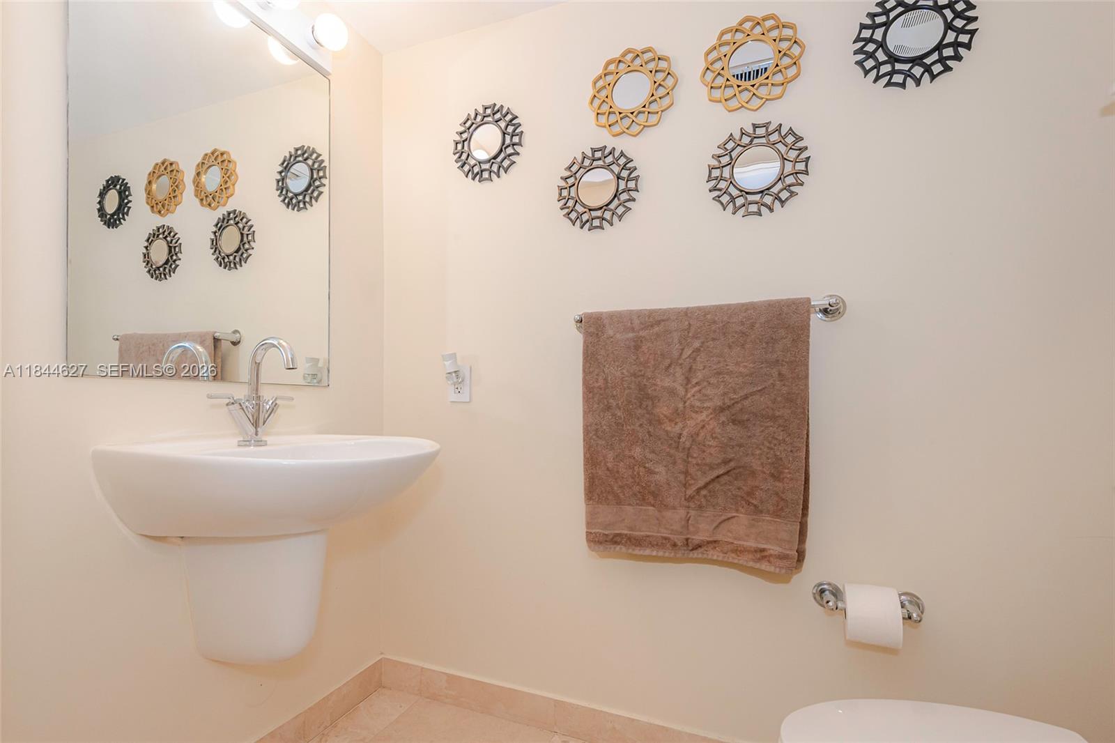 BRICKELL ON THE RIVER S T - Residential