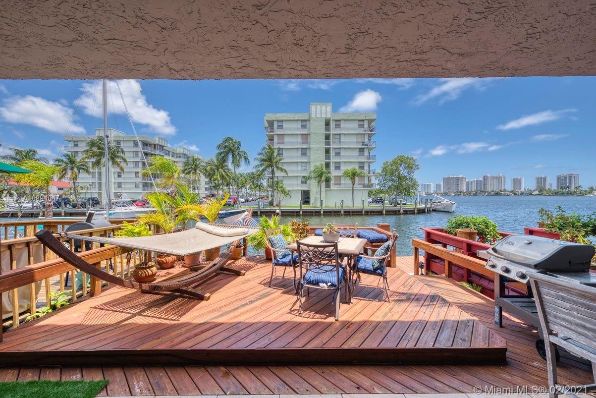 LAKEVIEW TOWNHOUSES CONDO - Residential