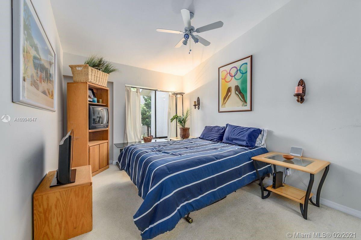 LAKEVIEW TOWNHOUSES CONDO - Residential