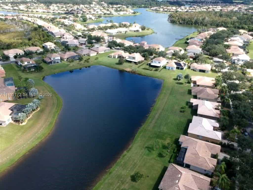 BELLALAGO PH 3M - Residential