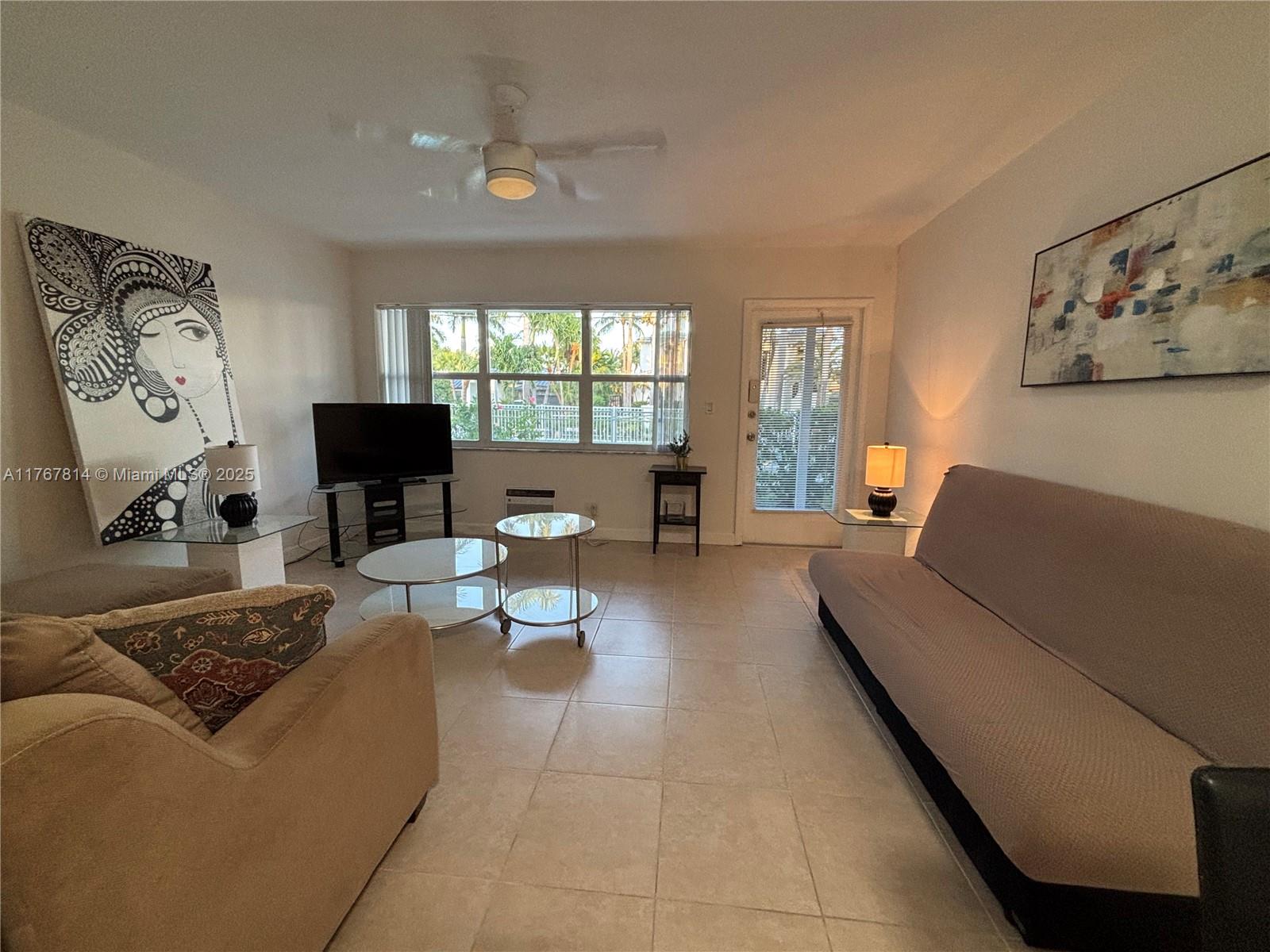 Rental Property at 500 Layne St 5, Hallandale Beach, Broward County, Florida - Bedrooms: 1 
Bathrooms: 1  - $1,650 MO.