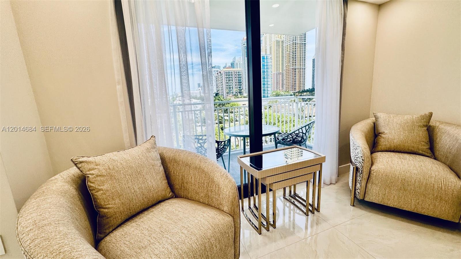 WINSTON TOWERS 600 CONDO - Residential