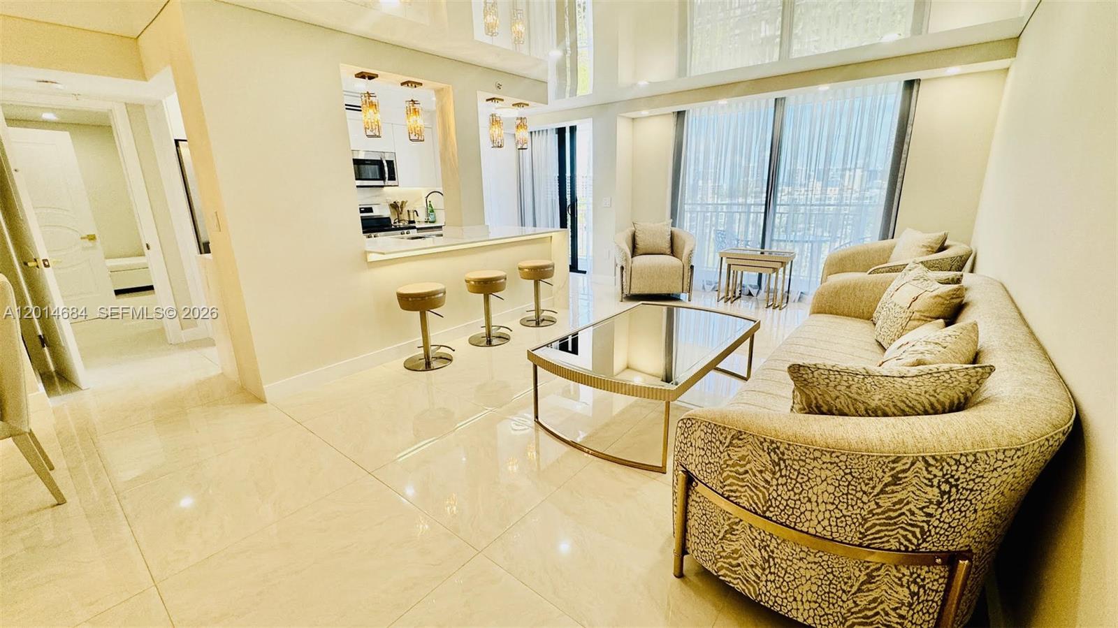 WINSTON TOWERS 600 CONDO - Residential