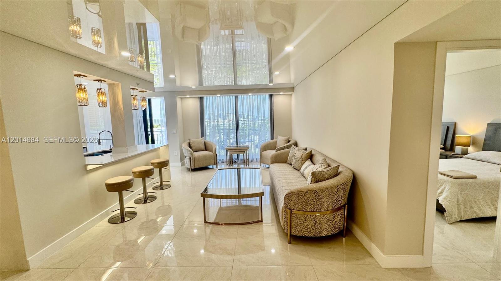 WINSTON TOWERS 600 CONDO - Residential
