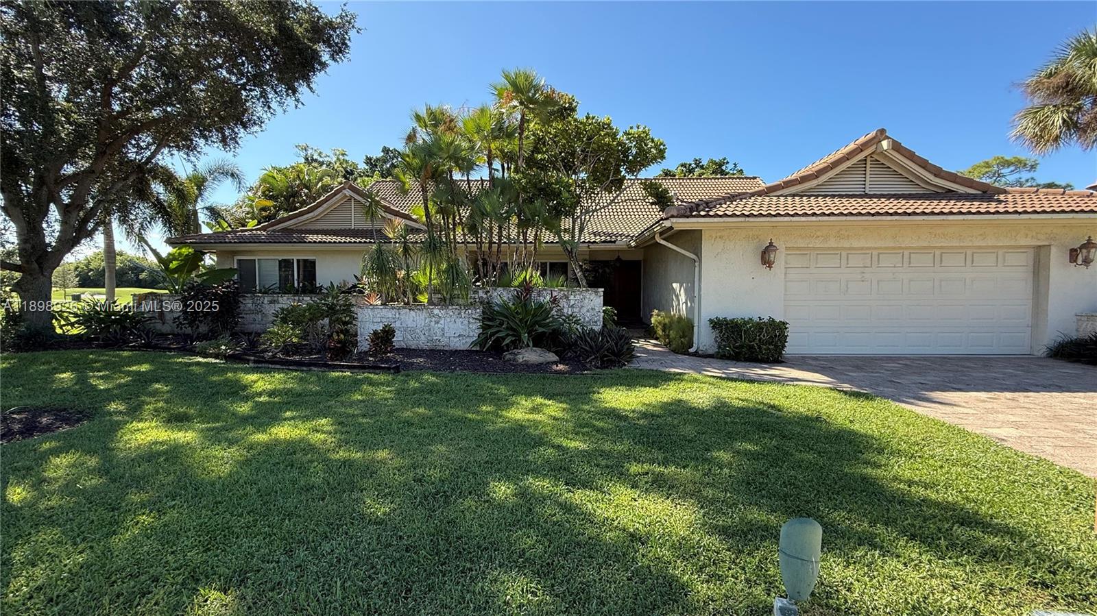 BOCA WOODS COUNTRY CLUB P - Residential Lease