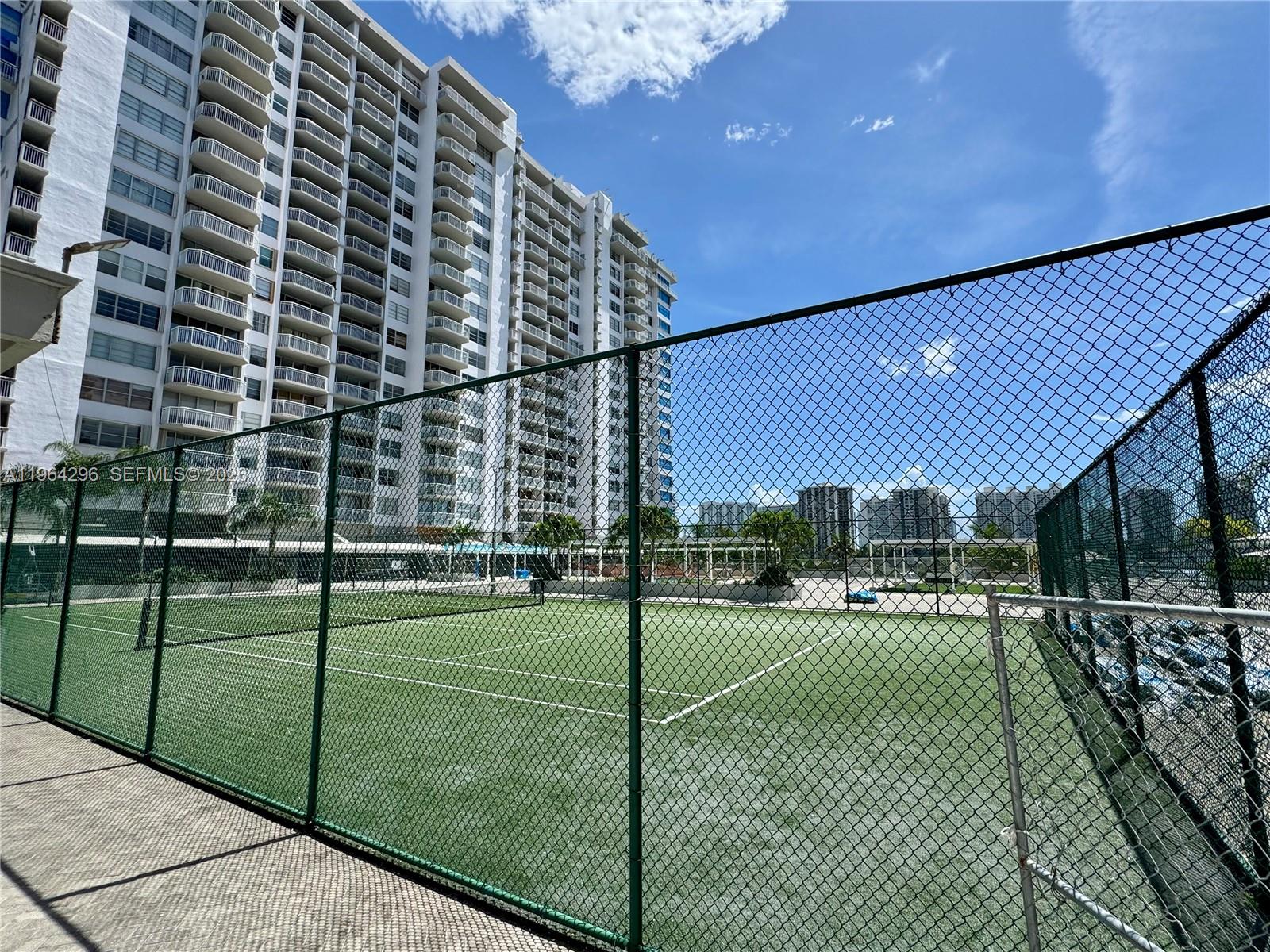 DEL PRADO MARINA - Residential