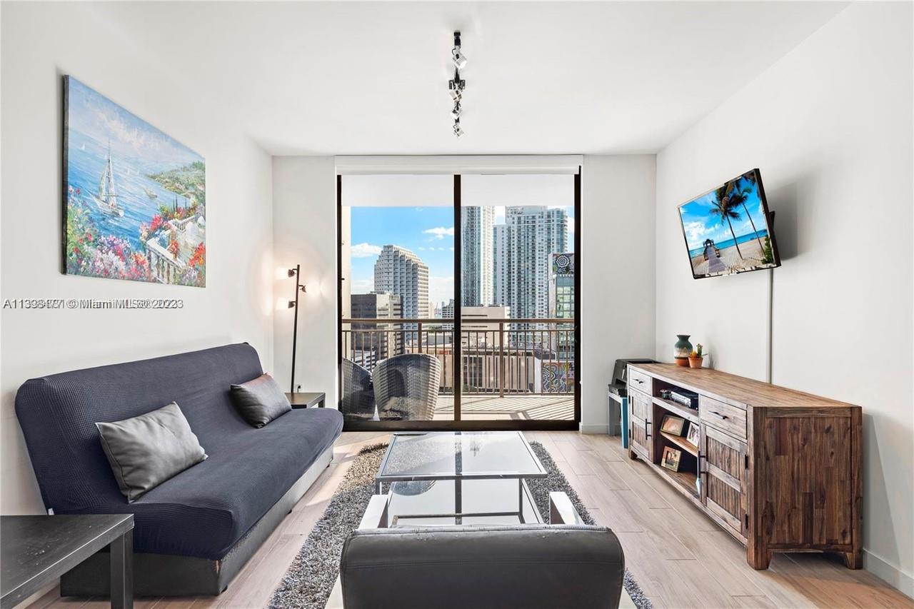 Spectacular 2 Bed, 2 Bath at Nine in the heart of Mary Brickell Village. Enjoy an open floor plan with a separate dining/den area, ceramic floors, spacious kitchen with plenty of storage, 2 walk-in closets, a separate laundry room w/ full-size washer/dryer.
East facing w/ open skyline views. Available for rent with a 30 day minimum. Amenities include a 1-acre deck w/ an infinity edge pool, BBQ area, gym, business center, party room, children play areas, zen garden, and valet.
Nestled within Brickell's vibrant epicenter, Nine offers direct access to Publix supermarket. 1 block away is Brickell City Center, home of Cinema CMX, luxury shops & dining. Metrorail & metro mover across the street servicing universities, hospitals, and Miami Int'l airport. 1 assigned parking space.