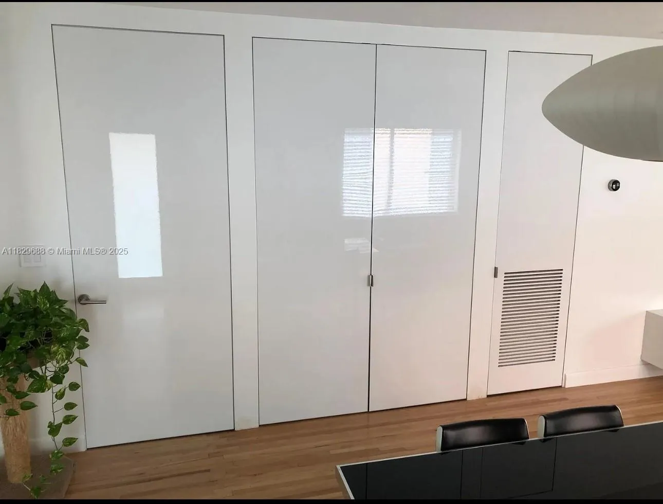 Miami, Florida 33129, United States, 3 Bedrooms Bedrooms, ,2 BathroomsBathrooms,Residential,Active,160702