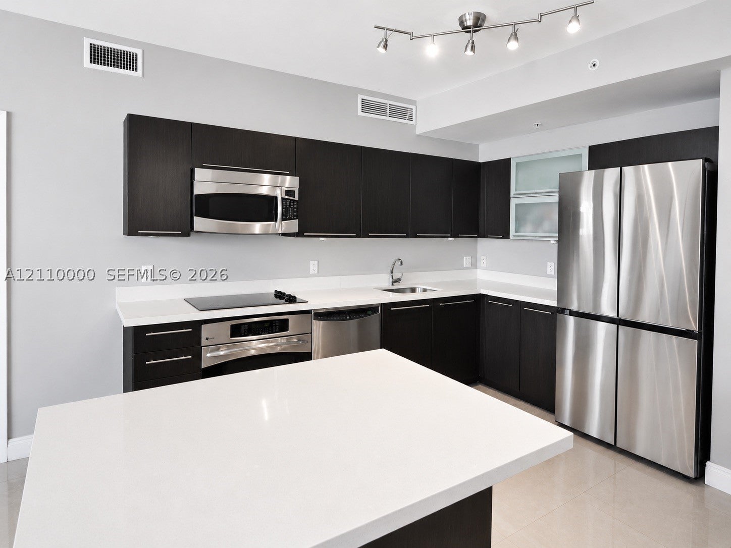 90 SW 3rd St 3212