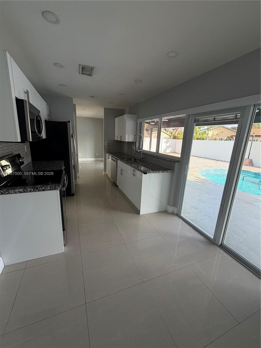 WESTWIND LAKES SEC 2 - Residential