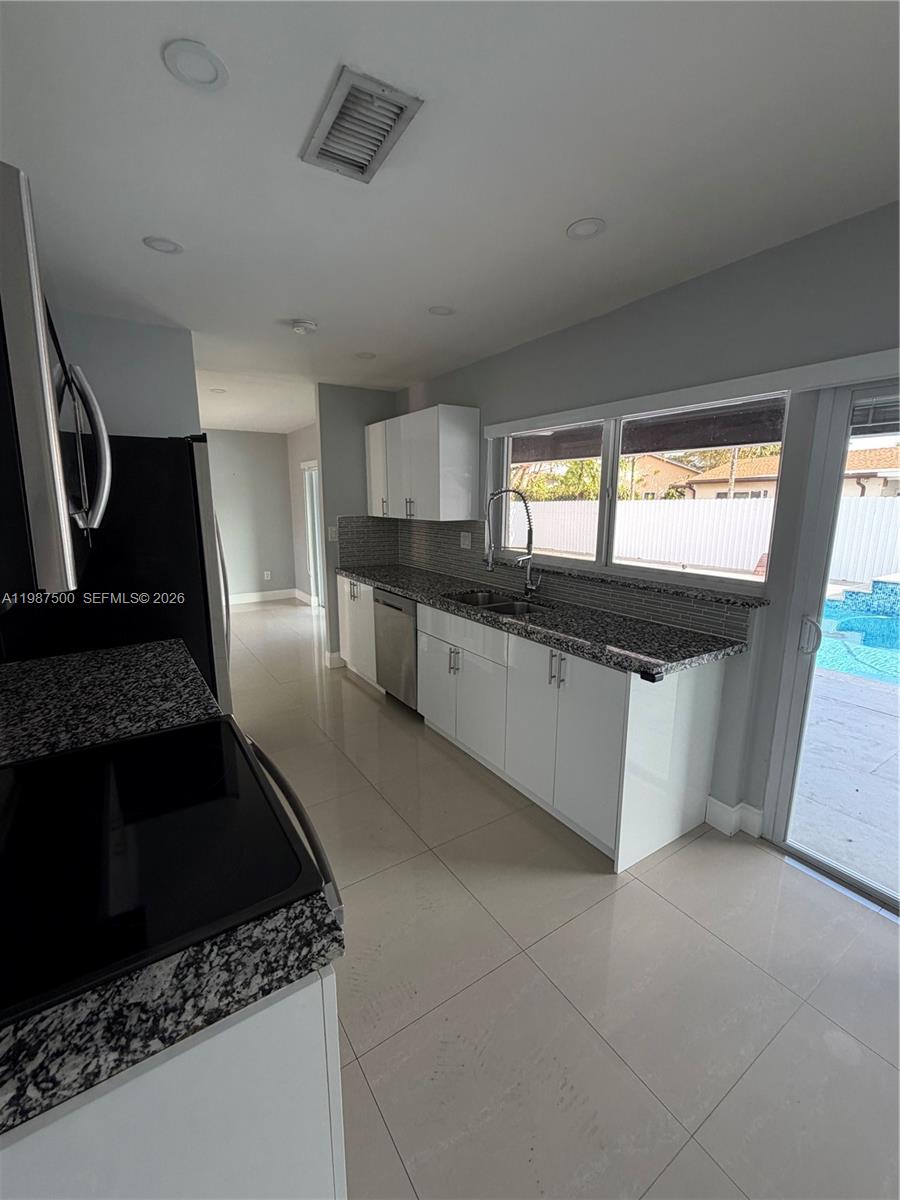 WESTWIND LAKES SEC 2 - Residential