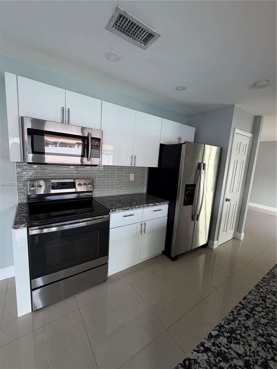 WESTWIND LAKES SEC 2 - Residential