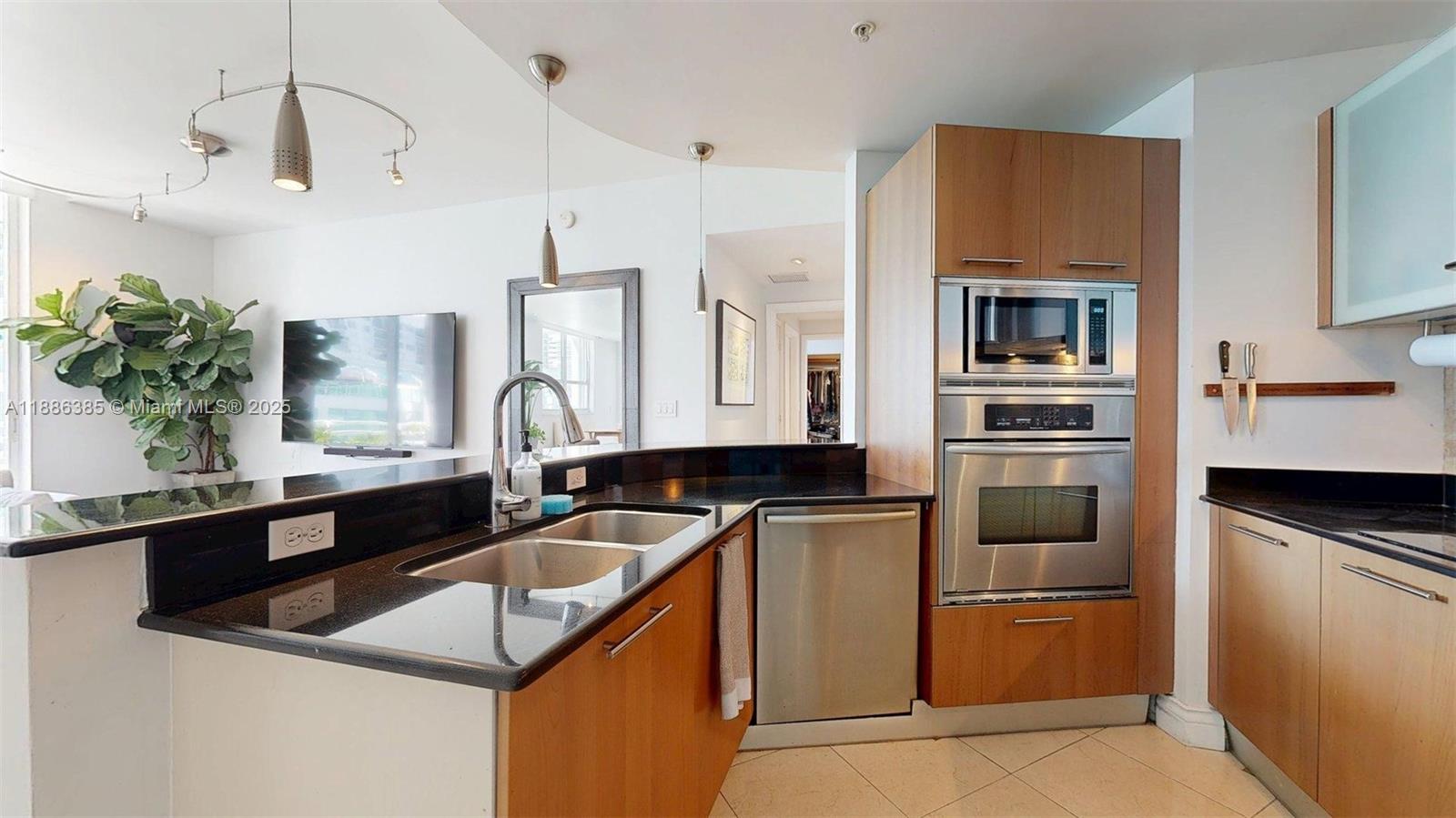 NAUTICA CONDO - Residential