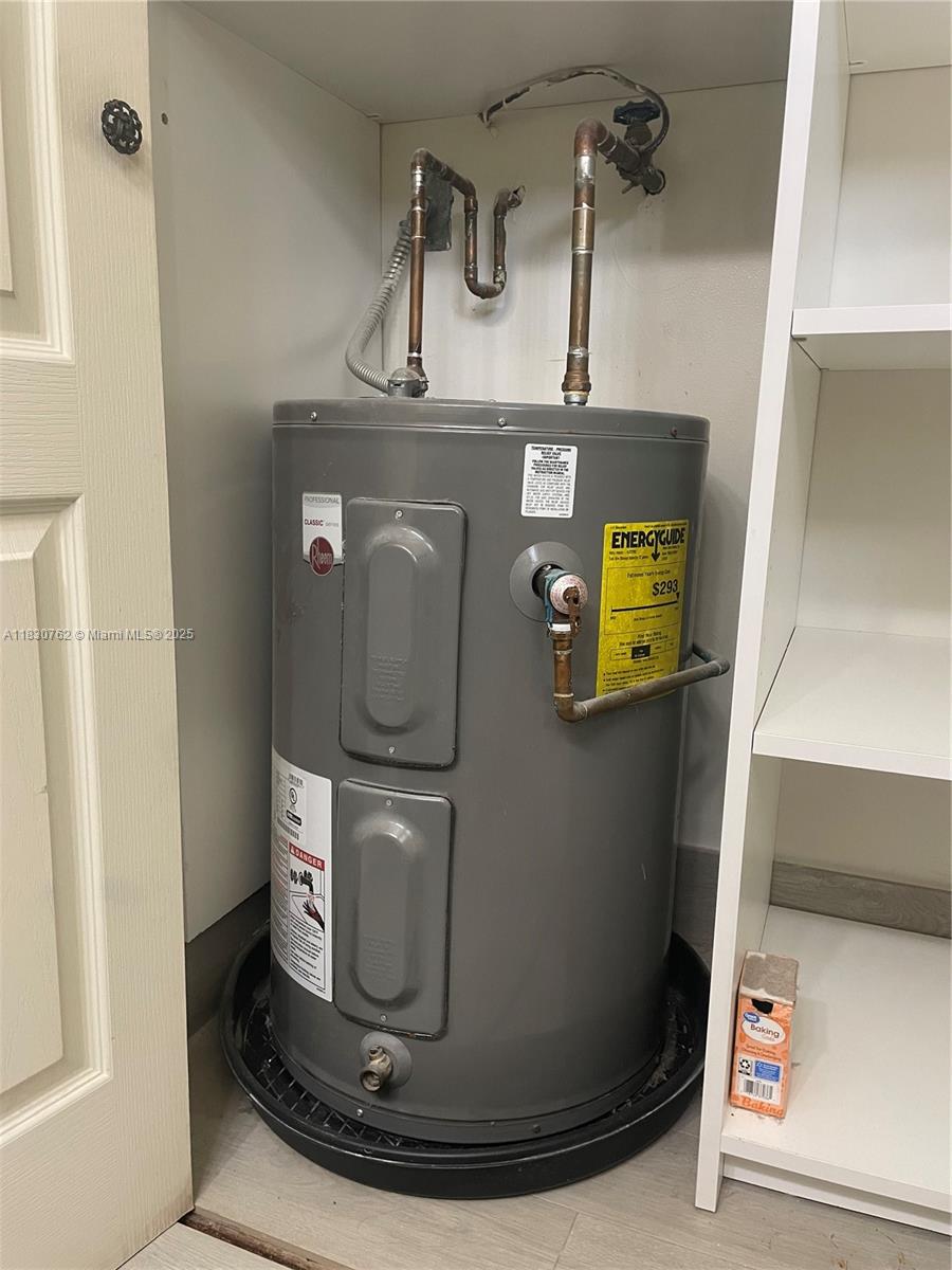 HERON AT THE HAMMOCKS CON - Residential