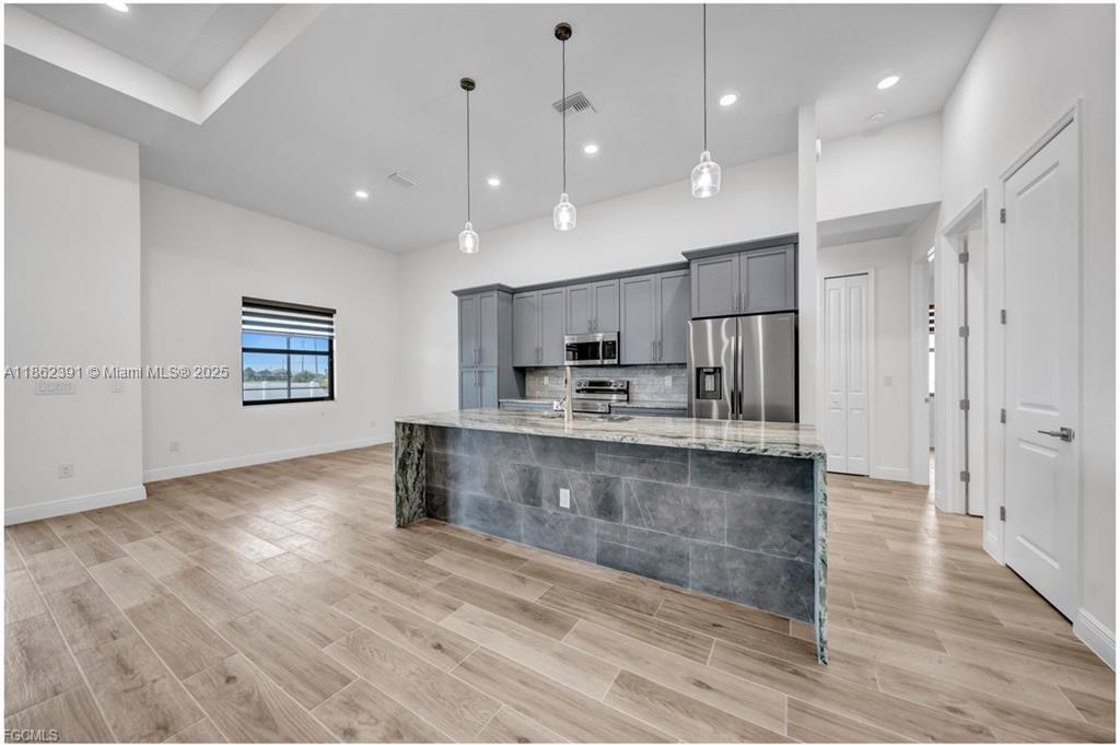 4107 NW 37th ST