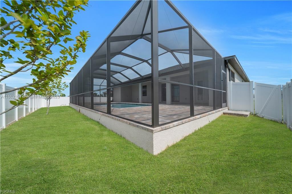 CAPE CORAL - Residential