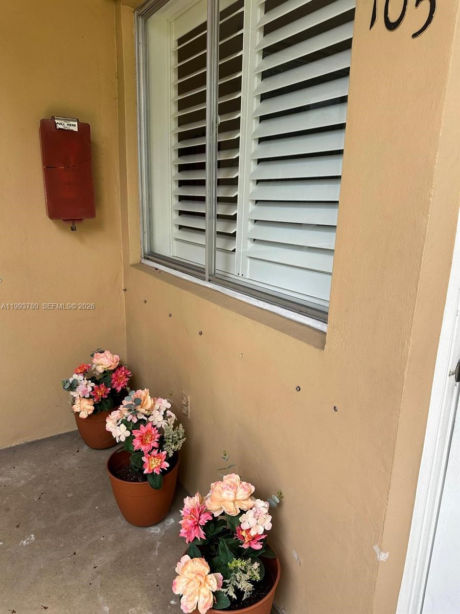 CRESCENT MANOR CONDO INC - Residential