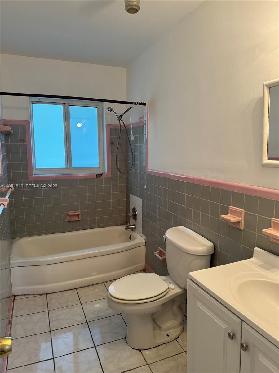 GREENVILLE MANOR - Residential