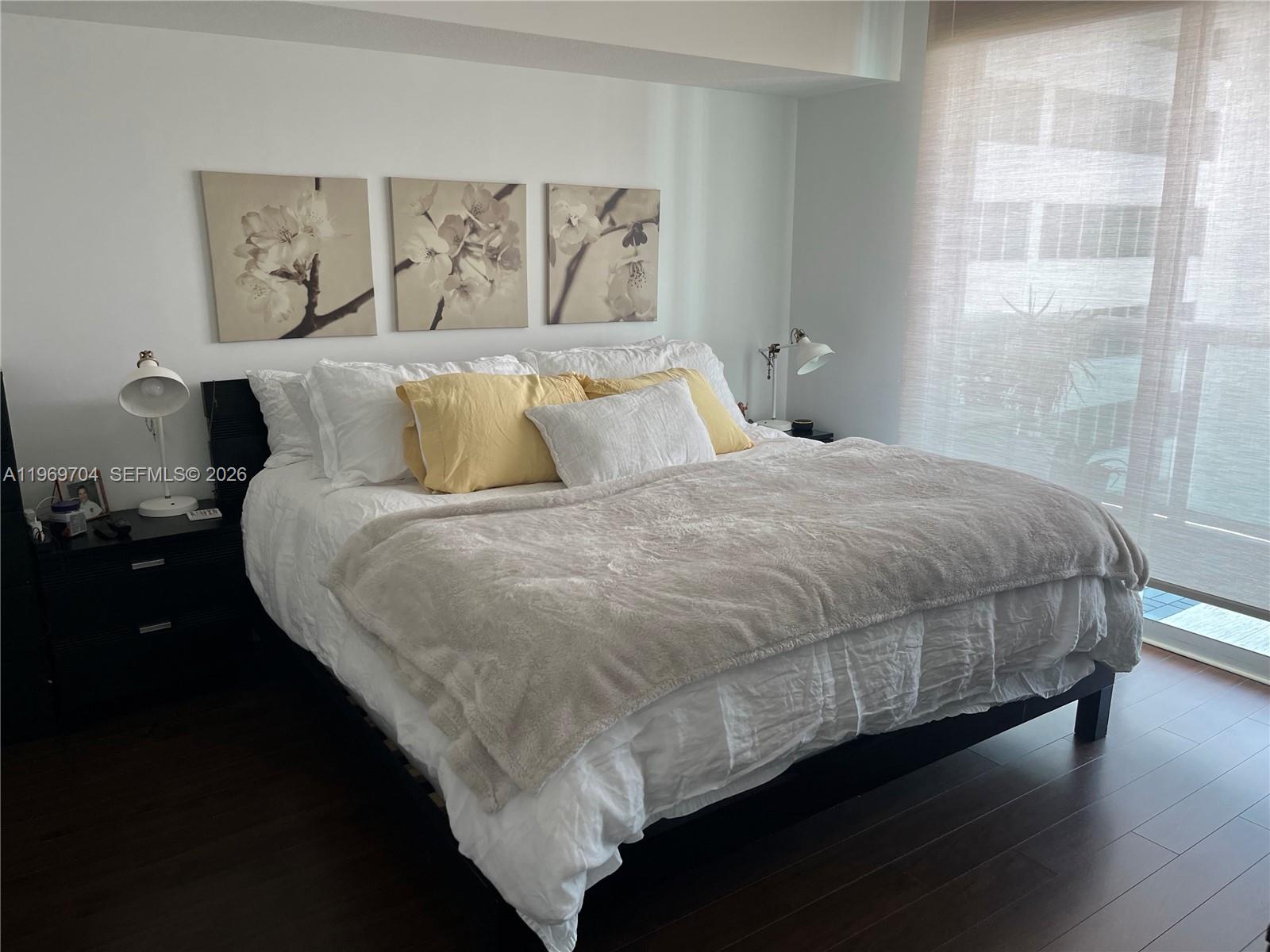 1800 CLUB CONDO - Residential Lease