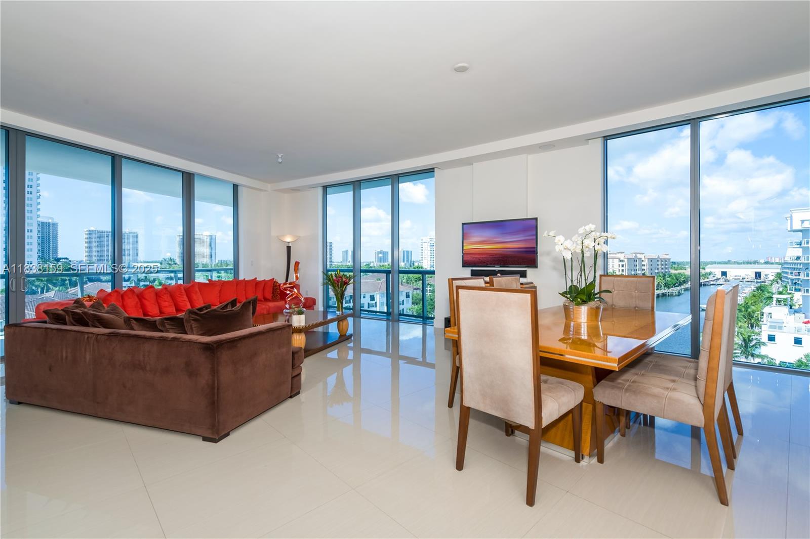 ECHO CONDO - Residential